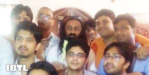 IBTL's divine meet, Pujaniya Sri Sri Ravishankar, srsrispeaks, ibtl meet, ibtl bharat samvaad,