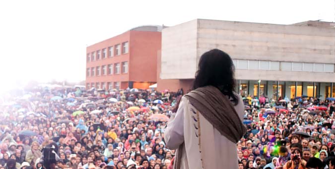 Sri Sri, highest civilian award Paraguay, Parliament Assembly of Paraguay, Asunción, Argentines, Buenos Aires, El Planeta Medita, Siglo, San Martin prison